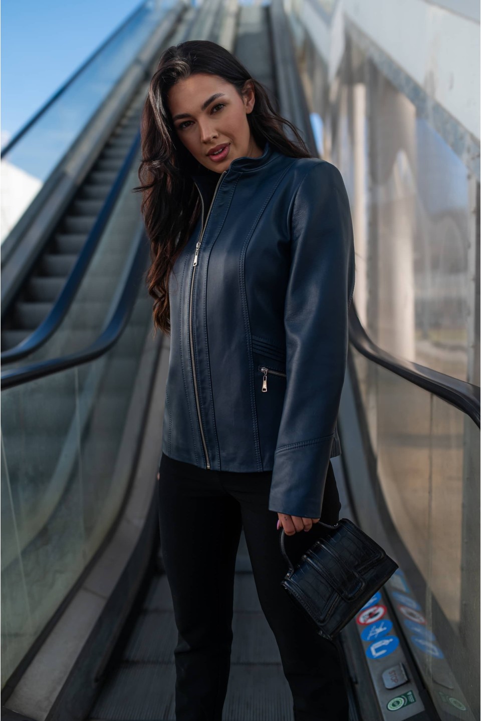 Kurtka Lena Jeans w jeansowym odcieniu | Monica Collection