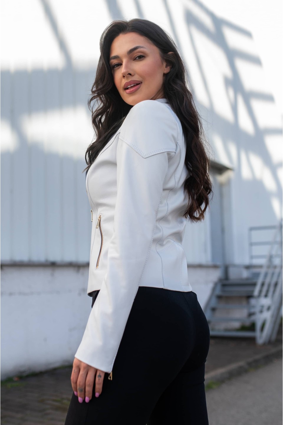 Kurtka Monika Off White - mocno taliowana | Monica Collection